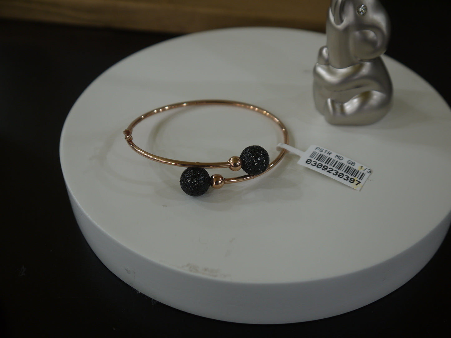 GB OVAL LATTO KRW HITAM SLEP